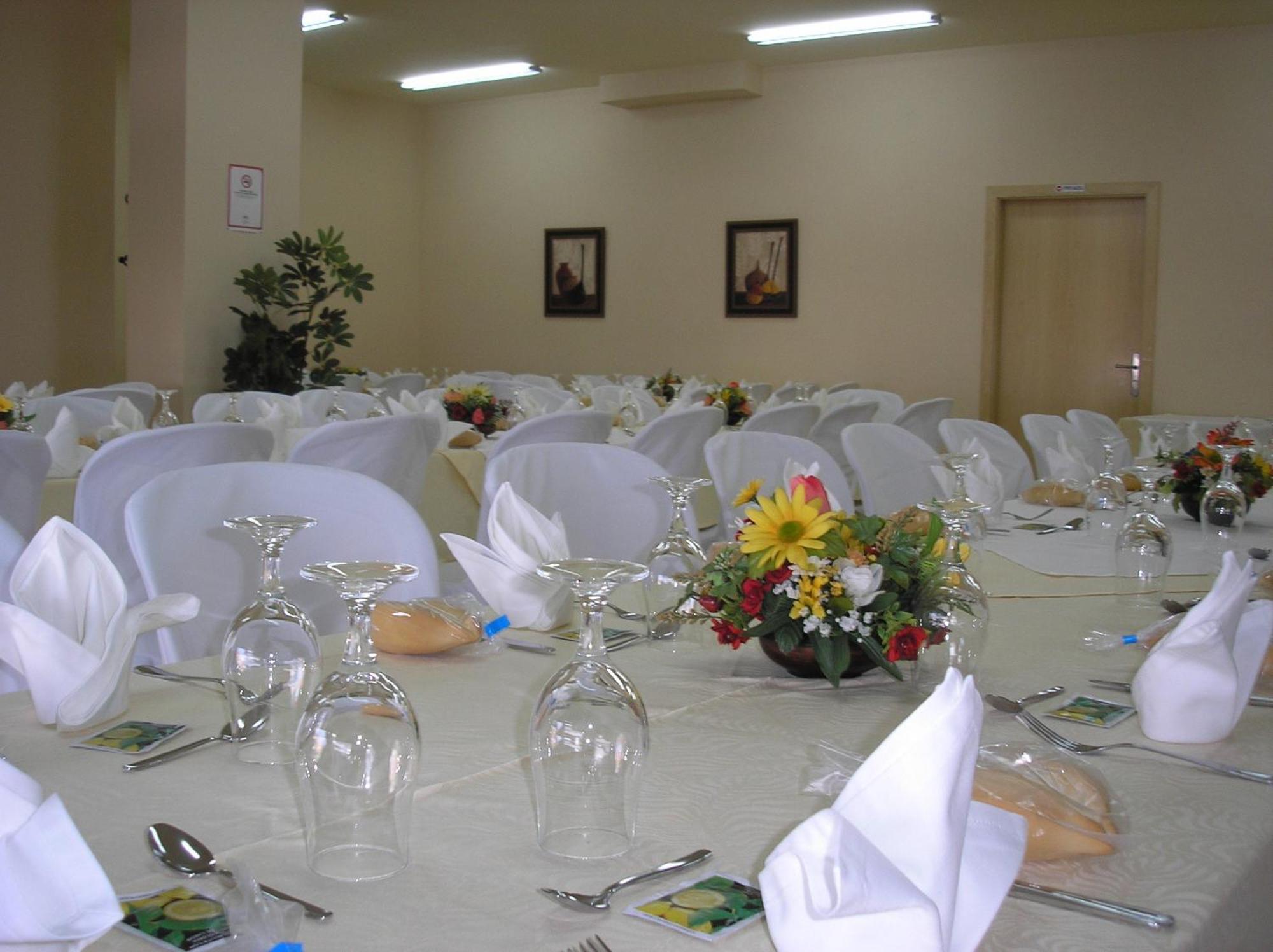 Hostal Restaurante Hermanos Zamora Palma del Río Dış mekan fotoğraf