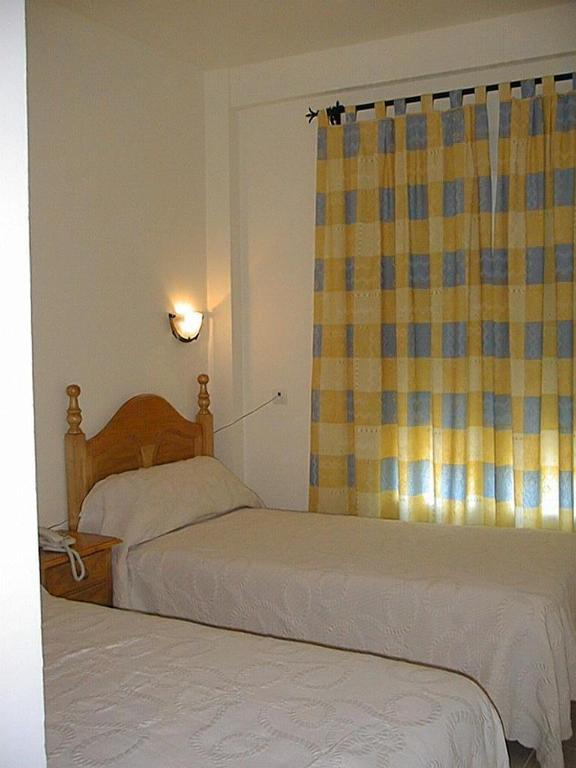 Hostal Restaurante Hermanos Zamora Palma del Río Oda fotoğraf
