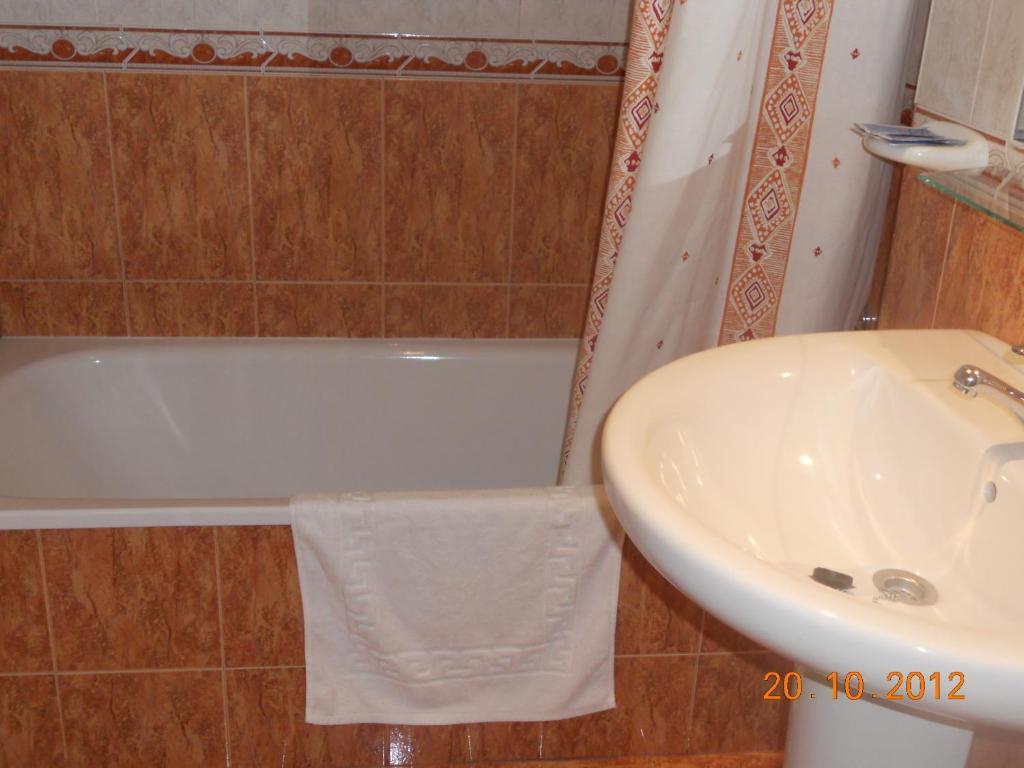 Hostal Restaurante Hermanos Zamora Palma del Río Oda fotoğraf